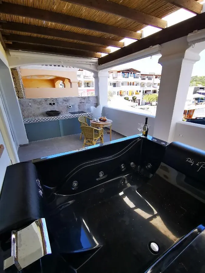 Relais Du Port - Capri Luxury Suite With Jacuzzi Santa Teresa Gallura Itálie