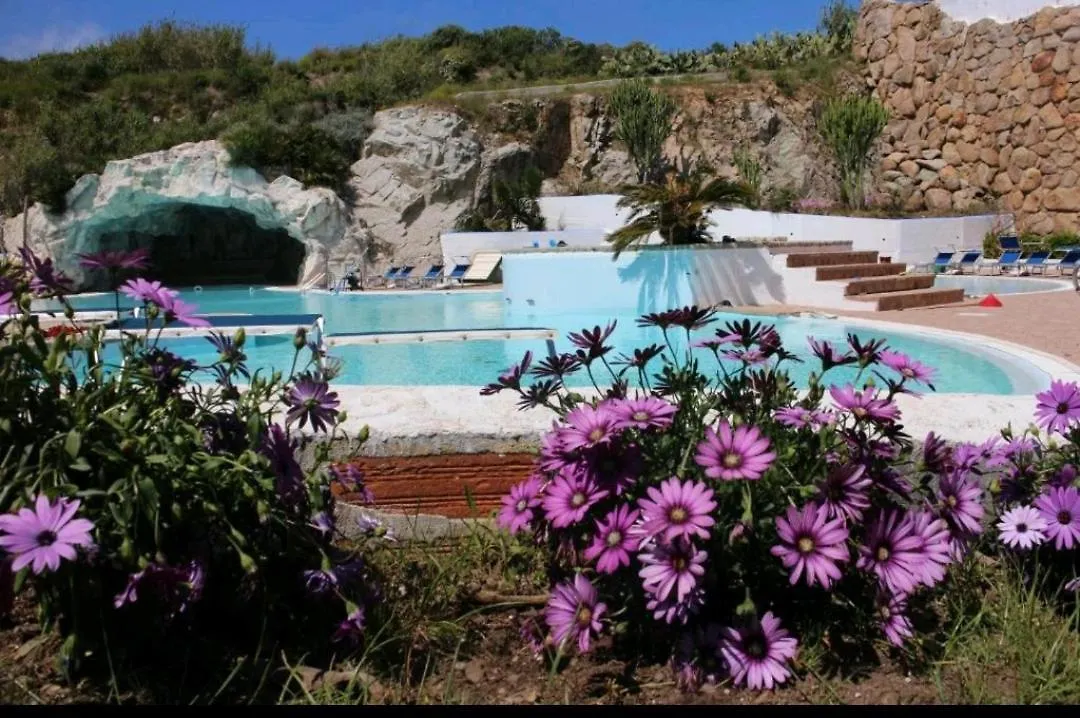 Relais Du Port - Capri Luxury Suite With Jacuzzi Santa Teresa Gallura 0*,  Itálie