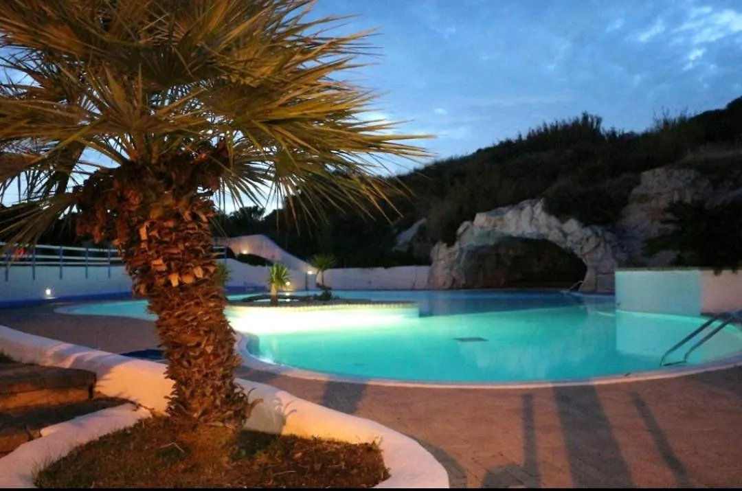 Relais Du Port - Capri Luxury Suite With Jacuzzi Santa Teresa Gallura Itálie